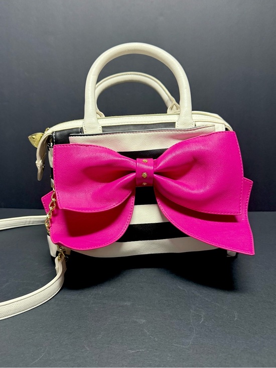 Betsey Johnson Handbags - Betsey Johnson White & Black Stripe Satchel with Pink Bow Accent
